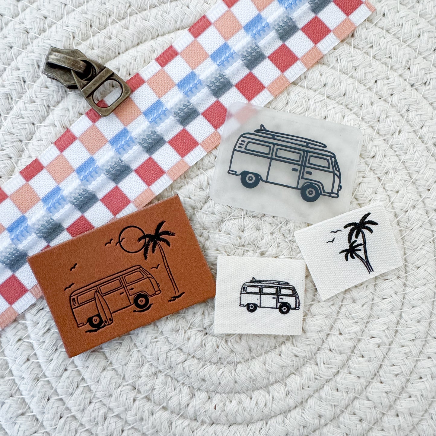 L+E Beach Days Collab Mini Pack