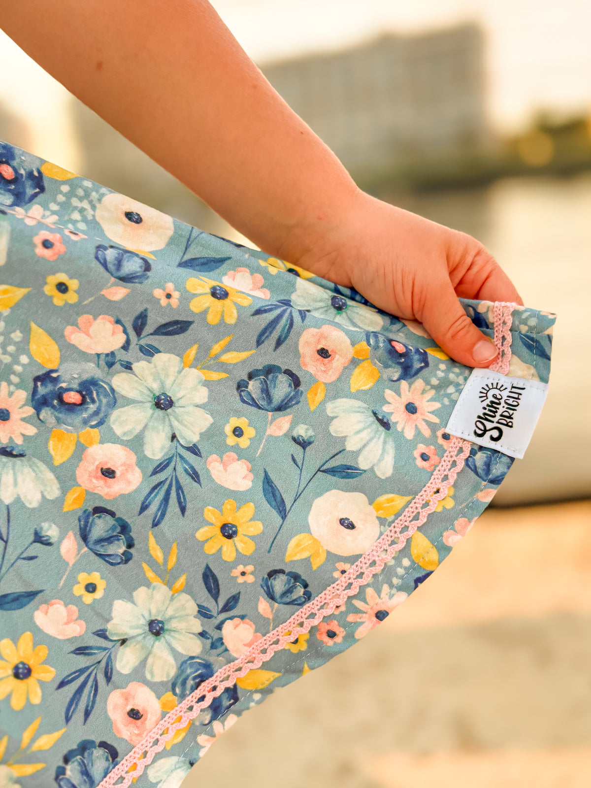 Shine Bright Woven Label